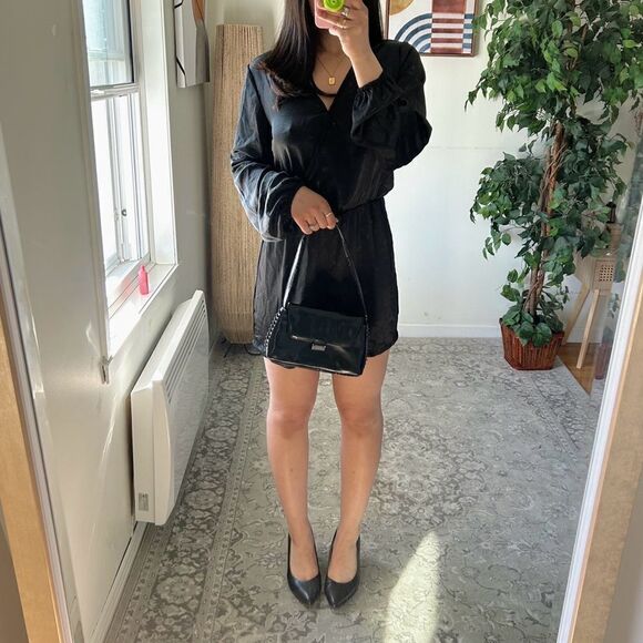 NWT Rw&Co. Minimalist going out black silky romper - Picture 1 of 6